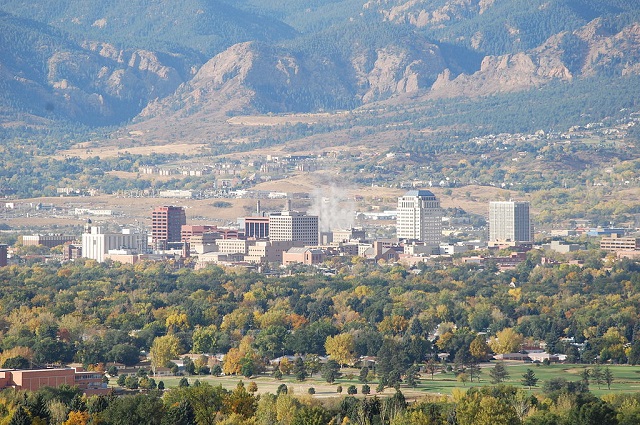 Cheap flights to Colorado Springs