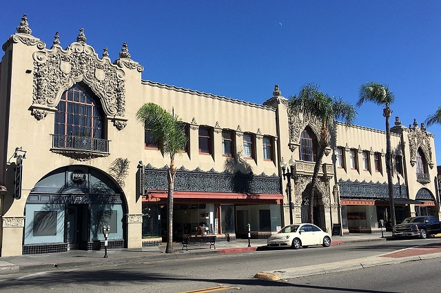 Cheap flights to Santa Ana